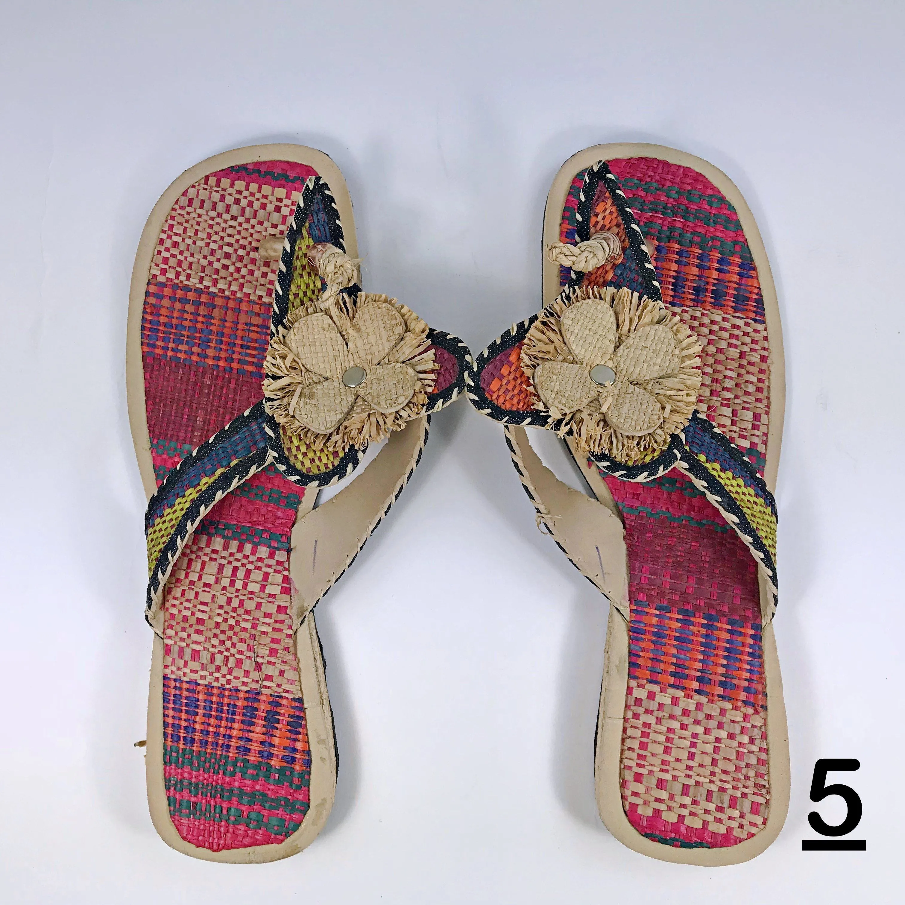 African Raffia Fibers Women's Sandals Size: 9