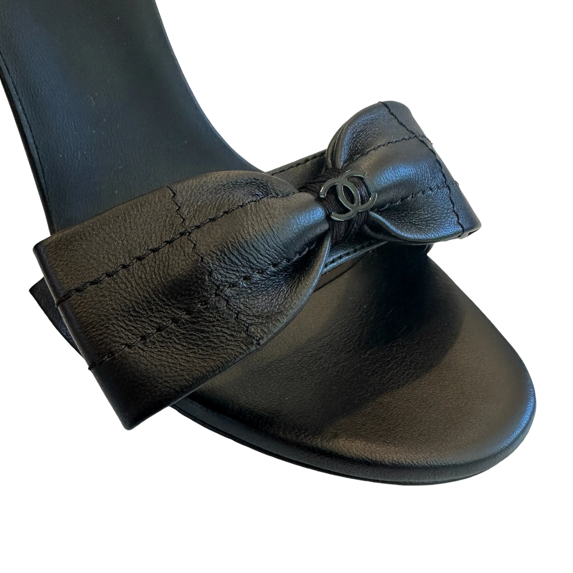 Black 2022 CC Logo Heels - 10.5