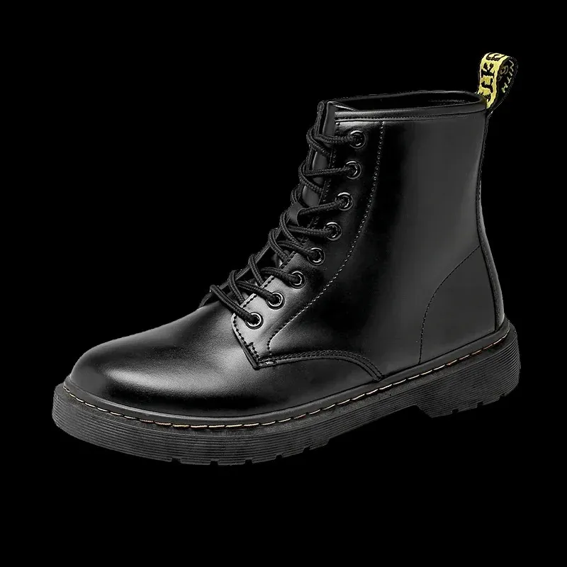 Men's boots with thick soles and classic lacing