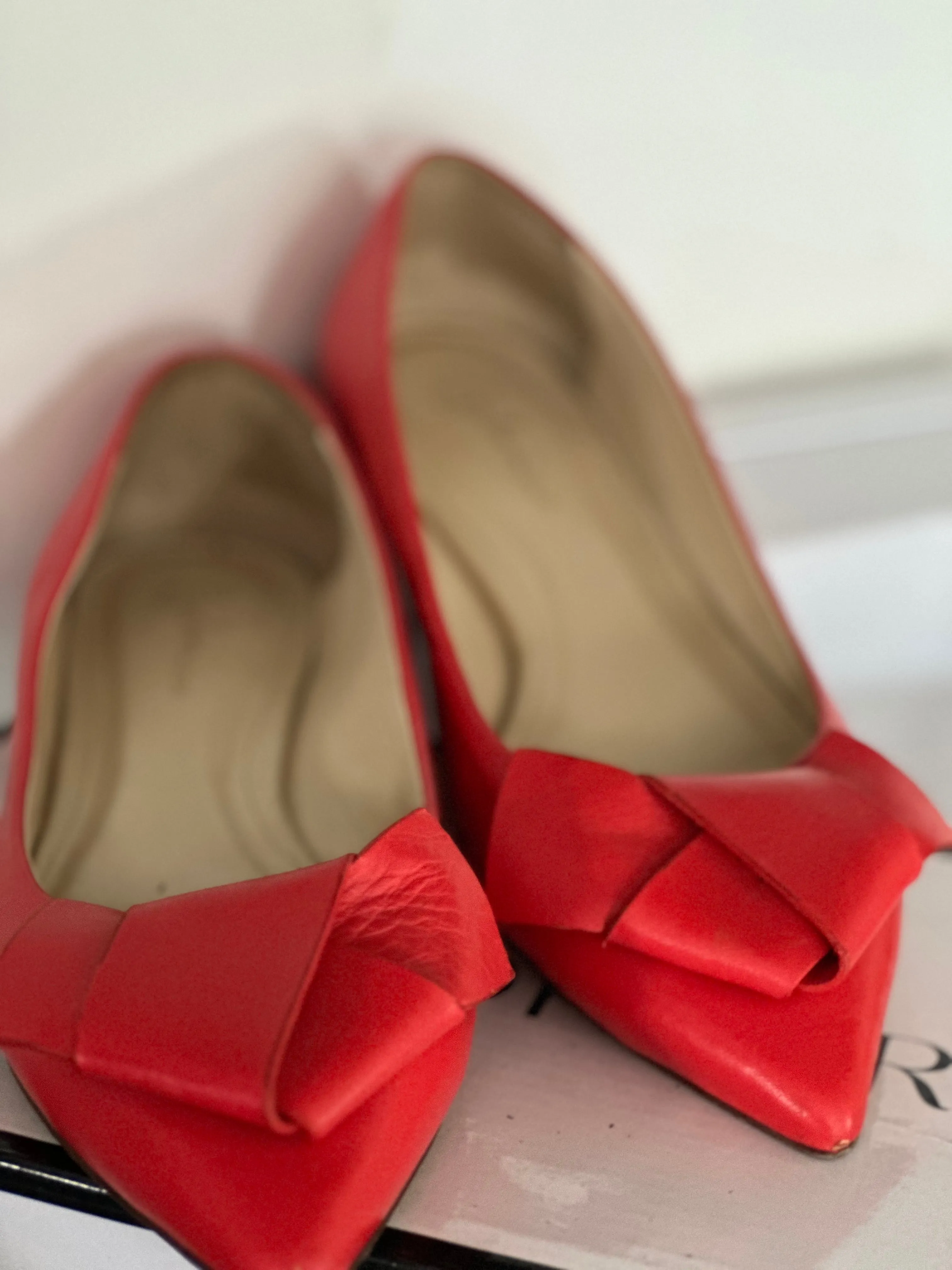 Socrati Cerise flats